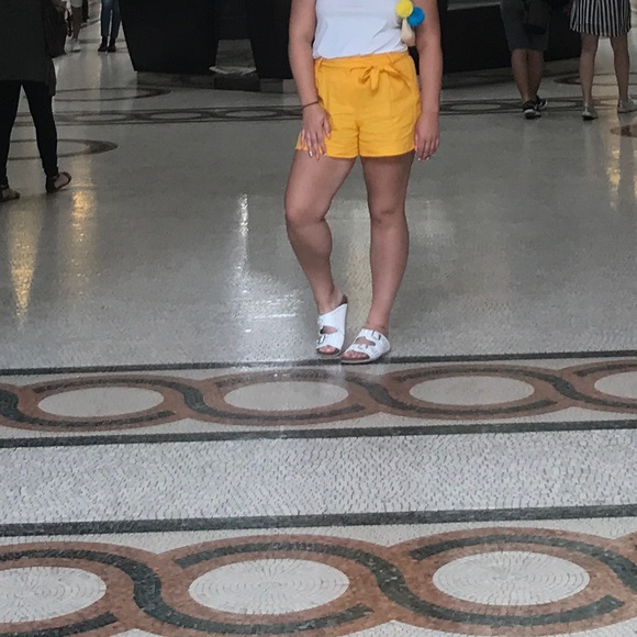 Ann Taylor yellow tie waist shorts - Picture 5 of 7